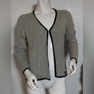 💯Cashmere INC International Concepts Gray Cardigan with Black Trim